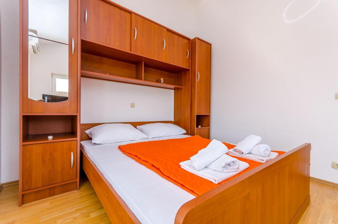 Apartments Tily Trogir Exterior foto