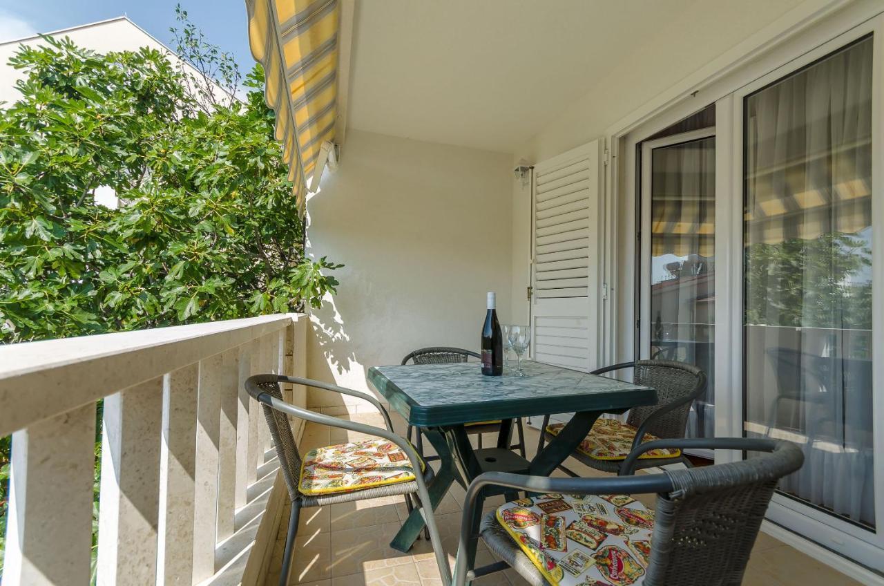 Apartments Tily Trogir Exterior foto