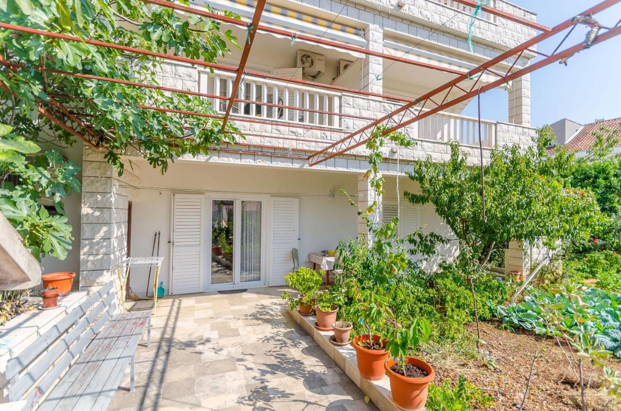 Apartments Tily Trogir Exterior foto