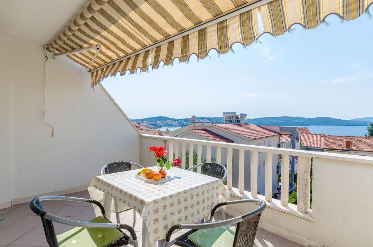 Apartments Tily Trogir Exterior foto